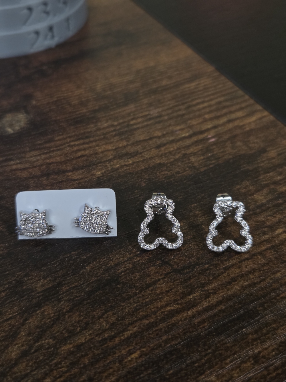 14k White Gold Cat & Bear Stud Earrings Set
